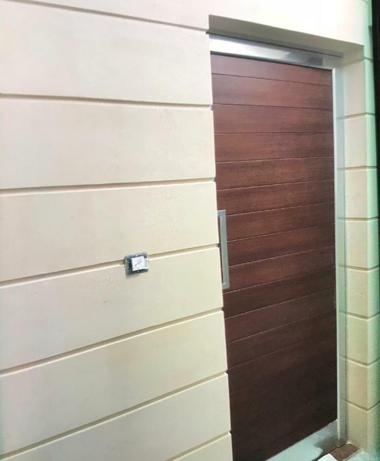 House Don Tonino Apartment Лече Екстериор снимка
